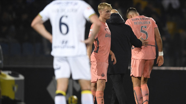 Não é só Jan Bednarek. FC Porto detalha lesões de dois jogadores