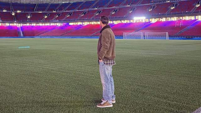 Messi retorna ao Camp Nou e emociona fãs com desabafo sobre o Barça