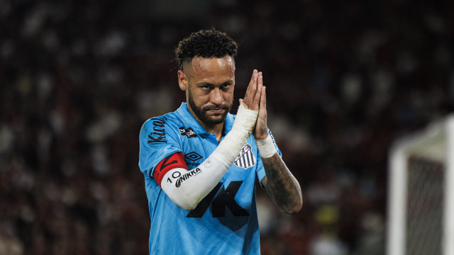 Começo do fim? Neymar não joga mais em 2025 devido a lesão no joelho