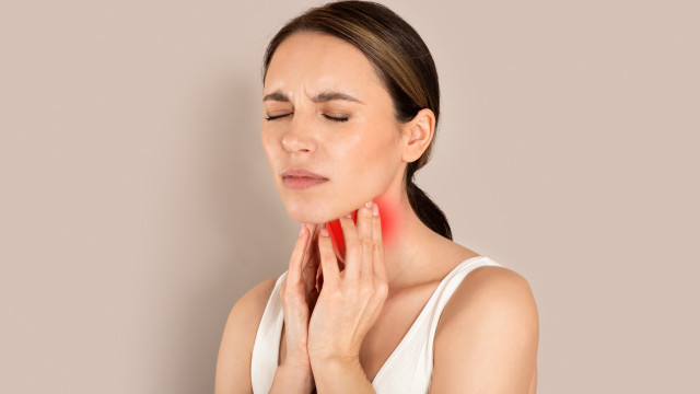 Remédios naturais que aliviam a dor de garganta de forma eficaz