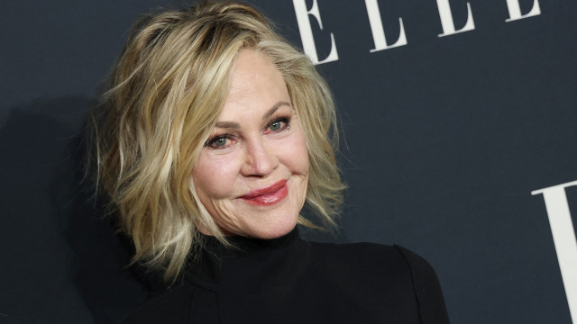 Melanie Griffith revela imagens do casamento da filha