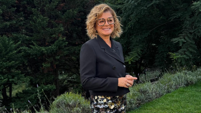 Jantar de Natal? O look magnífico de Júlia Pinheiro que custa 1040 euros