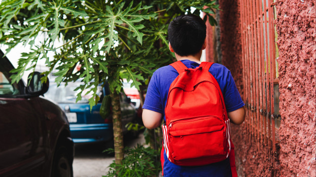 Menino com dedos amputados em escola de Cinfães 