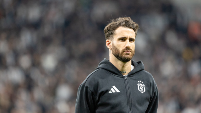 Rafa Silva recua à atenção do Benfica: