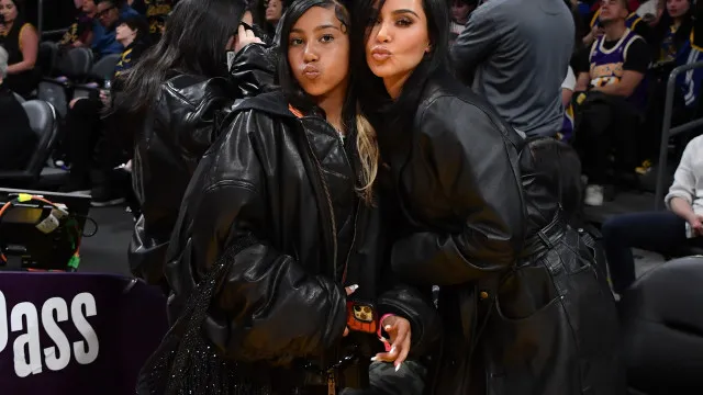 
                    Filha de Kim Kardashian e Kanye West anuncia primeira digressão
                