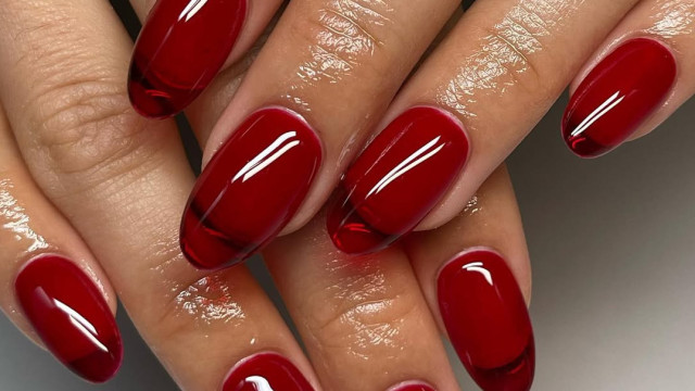Sete cores de unhas que vão estar em alta no inverno (uma é inesperada)