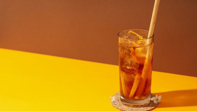 Muita atenção! Estas bebidas 'escondem' grandes quantidades de açúcar