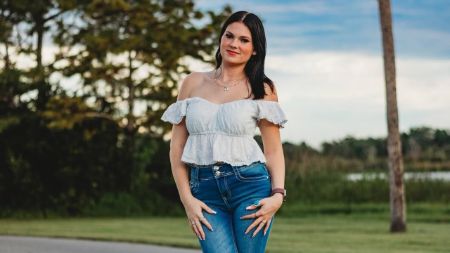 Adolescente de 18 anos encontrada morta debaixo de cama de cruzeiro