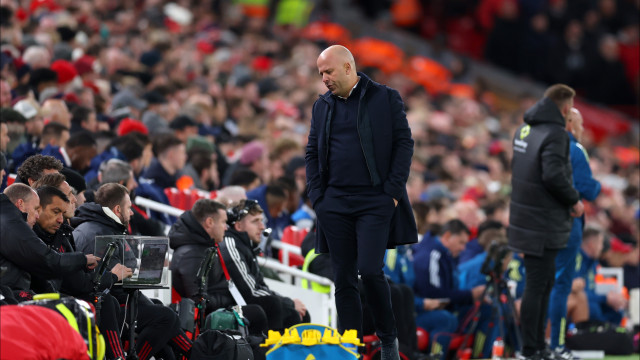 Campeões? Nem vê-los. Nottingham Forest humilha Liverpool em Anfield