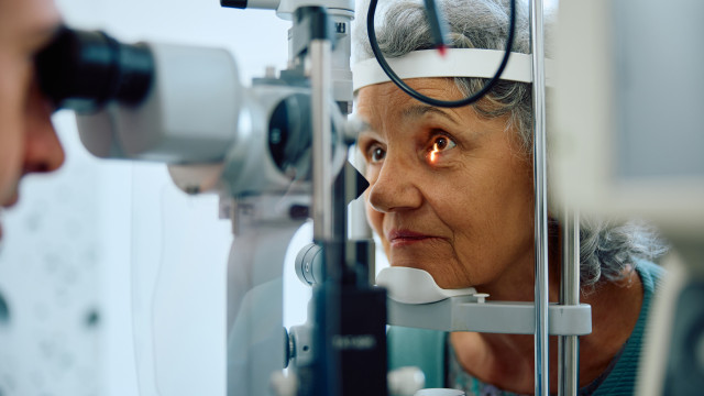 Os sintomas de colesterol pouco conhecidos que aparecem nos olhos