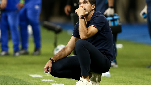 Palmeiras sofre 'cambalhota à Benfica' e Abel já vê título por um canudo