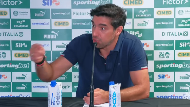 Abel volta a questionar árbitros: 