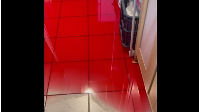 Entrega errada inunda casa com mil litros de óleo de aquecimento; veja