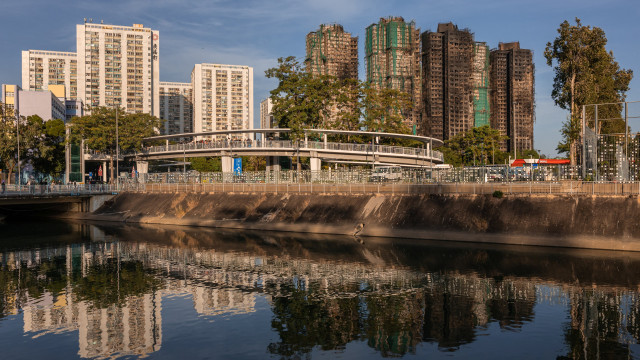 Número de mortos no incêndio de Hong Kong sobe para 161