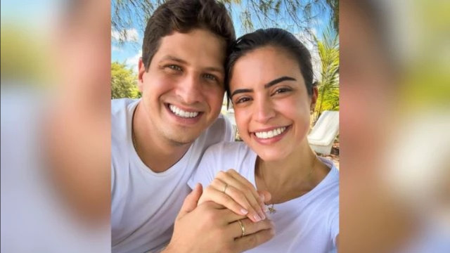 João Campos e Tabata Amaral anunciam noivado: 'Sim, com todo o meu coração!'