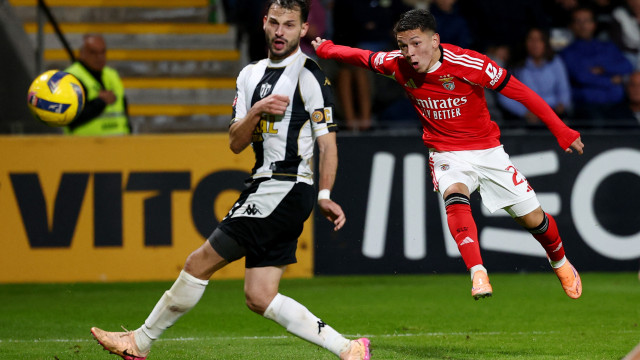 Afinal, há vida no banco. Como mal-amados de Mourinho 'safaram' o Benfica