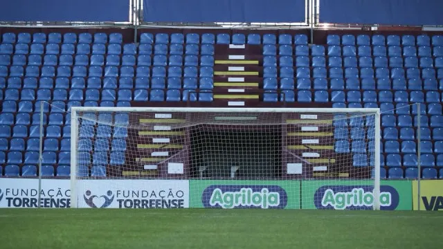 
                    EM DIRETO: Sporting carimba Jamor. Torreense-Fafe decide outra vaga
                