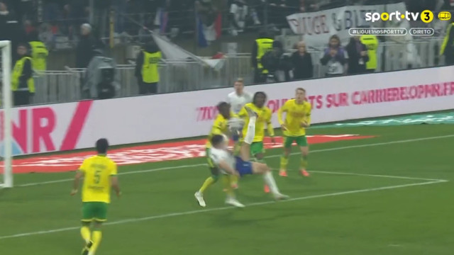 Golos valem bilhetes. Satriano puxa da bicicleta e delicia Paulo Fonseca