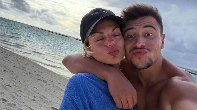 Fanny declara-se ao namorado.