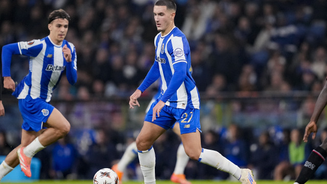 Não é só De Jong. Deniz Gül também desfalca frente de ataque do FC Porto