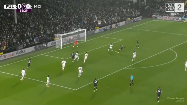 E vão 100. Erling Haaland fez o que sabe melhor e atingiu marca redonda