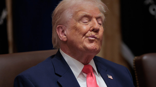 Trump critica Zelensky por 