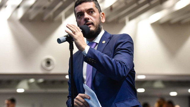 Bacellar pede licença do mandato de deputado no RJ e só retorna em 2026