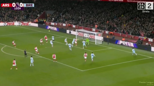 Quem não tem Gyokeres, 'caça' com… Merino. Há um novo goleador no Arsenal