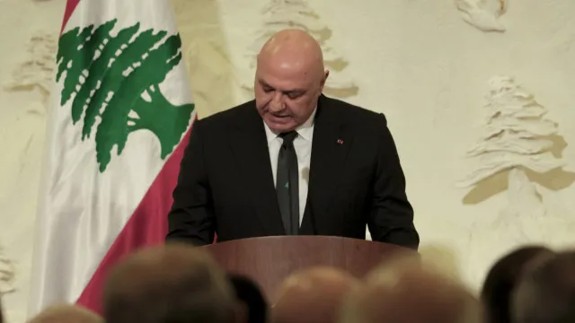 Presidente libanês considera "cruciais" conversações diretas com Israel