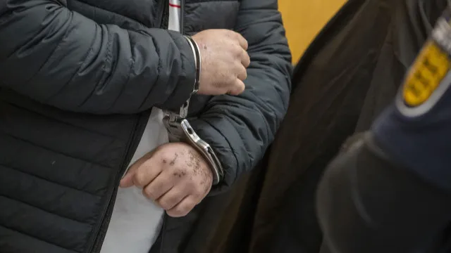 Suspeito de atear fogo em Castelo de Paiva retido por populares