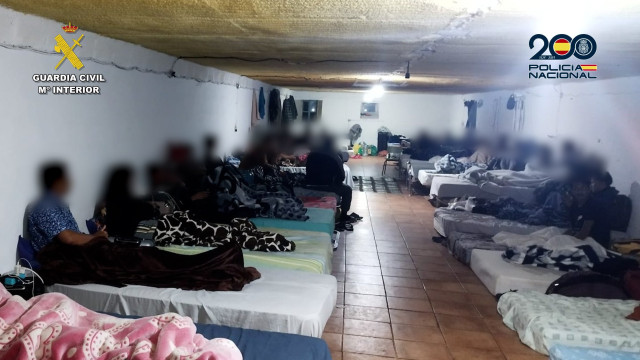 Espanha: Rede criminosa mantinha 322 imigrantes em condições