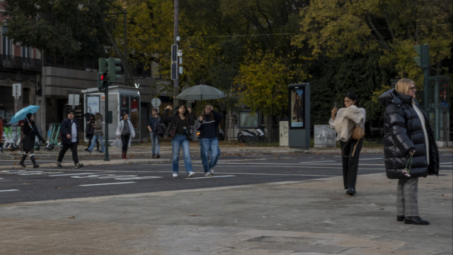 Chuva dá tréguas na próxima semana, mas prevê-se descida da temperatura