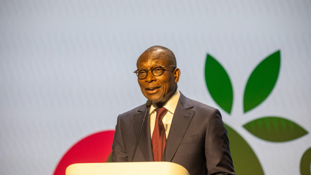 Presidente do Benim declara fracassado golpe de Estado e promete justiça