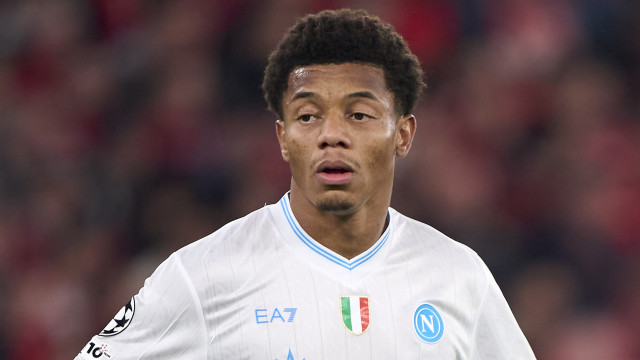 David Neres lembra Benfica e atira: