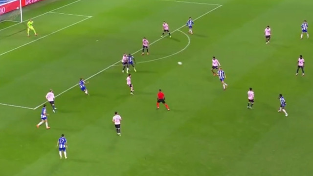 Bis de Samu e um lance para os apanhados. FC Porto venceu com estes golos