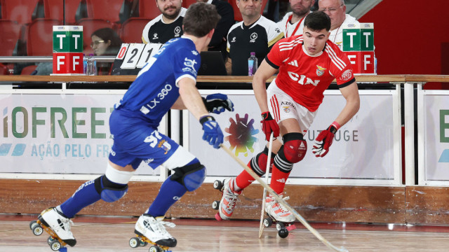 Benfica goleou campeão europeu na Luz. Sporting tropeçou na Corunha