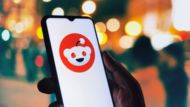 Reddit desafia Austrália e contesta lei que bane jovens das redes sociais