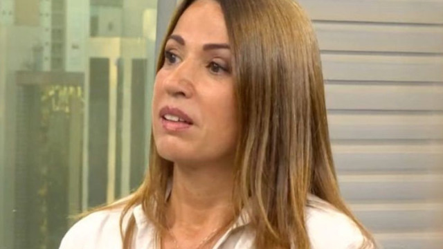 Repórter da Globo cai da escada, rompe ligamentos do pé e é afastada