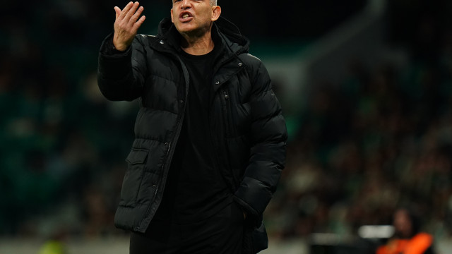 João Pedro Sousa deixa o comando técnico do AVS