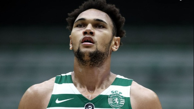 Sporting termina a 1.ª volta com vitória e líder (à condição) da Liga