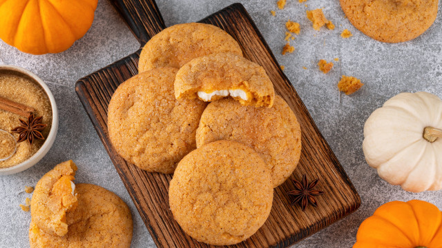 Cheirinho a Natal! A receita de cookies de abóbora recheadas (sem ovos)