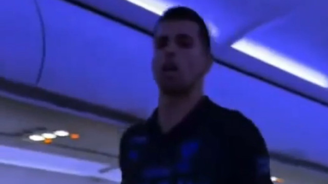 João Cancelo irritou-se com passageiro num voo... ou nem por isso