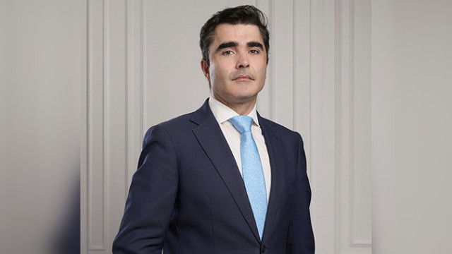 Adjunto da ex-ministra da Justiça terá abusado de 2 meninos (e filmado)