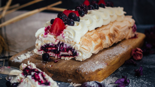 Tronco de Natal com neve! A base da receita do doce que o faz suspirar
