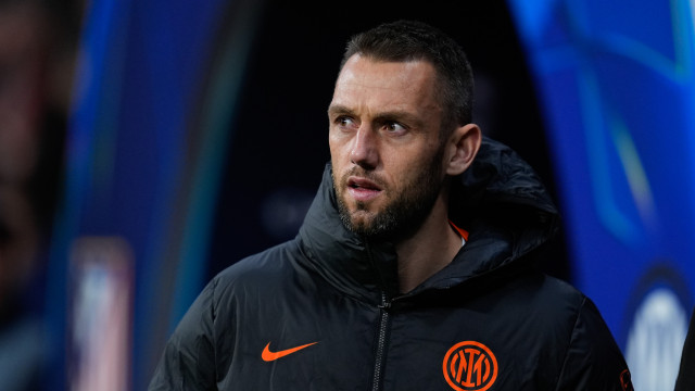 Sucessor de Otamendi? Benfica faz abordagem por central do Inter