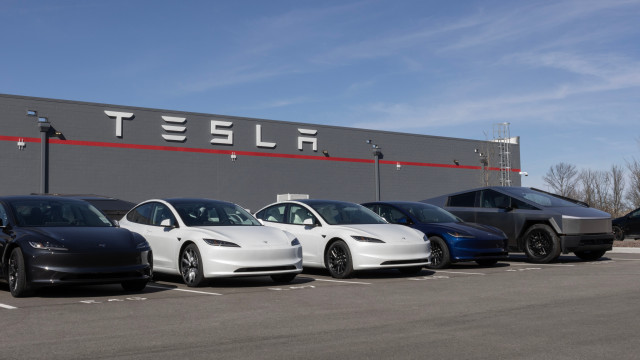 Enganador? Tesla poderá ter de mudar nome Autopilot para evitar suspensão