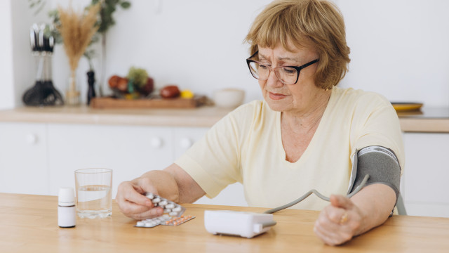 Tensão alta? Saiba como controlá-la de forma natural (sem medicamentos)