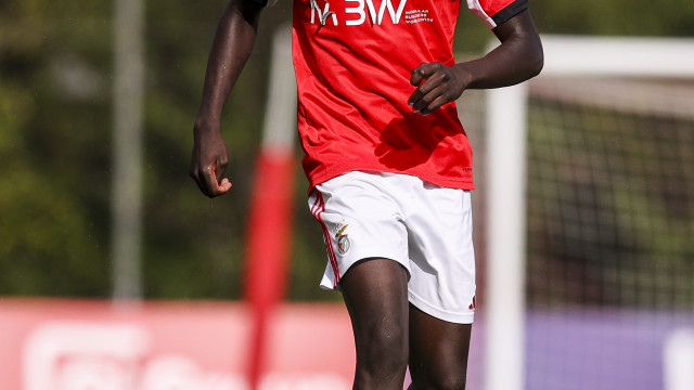 Banjaqui assinala estreia pelo Benfica com aval de... Geovany Quenda