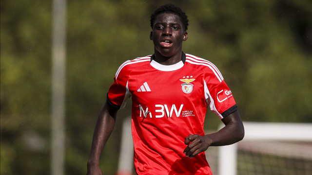 Banjaqui assinala estreia pelo Benfica com aval de... Geovany Quenda