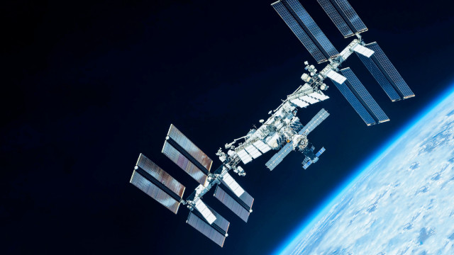 Astronautas vão poder levar telemóveis para a Estação Espacial